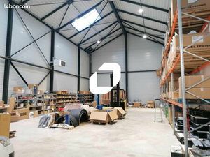 Local d'activité 1 114 m²