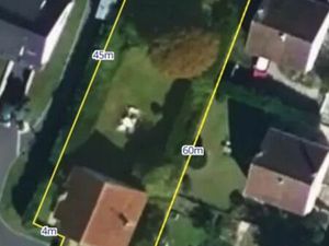 Commune de Montmorency (95160)-Mason 823 m2