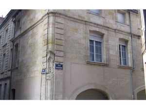 Location appartement  m² T-2 à Bordeaux  606 €