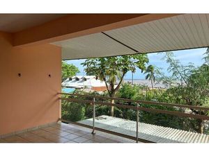 Location appartement  m² T-2 à Remire-Montjoly  870 €