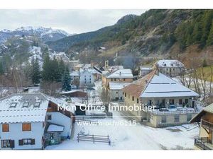 Référence : 6115-Clg - Maison de 700 m²  garages et terrasses