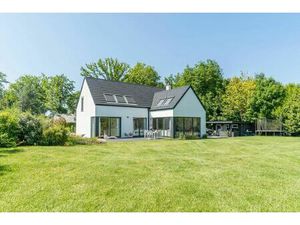 Maison à louer avec garage et terrasse   Lasne (RBU85625)