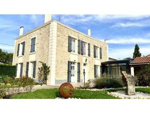 Vente Maison à Saint-Maixent-l'École (79400) : à vendre / 240m² Saint-Maixent-l'École