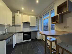 Appartement à louer avec garage et terrasse   Uccle (VBD61818)