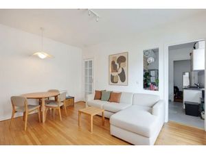 Appartement 55 m² / 2-3 pièces / Télégraphe