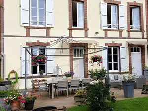 MAISON FAMILIALE DE 5 PIECES - CENTRE VILLE A PIED