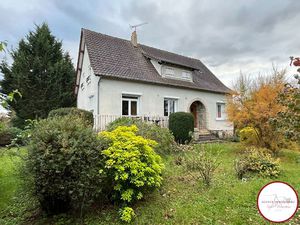 Maison familiale 165 m² avec sous-sol et jardin clos - SANCOINS