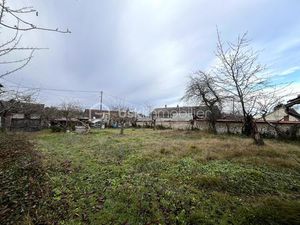 Terrain de 900 m² à Saint-Pierre-Les-Elbeuf