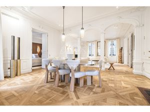 Appartement de prestige à Paris 6ème!