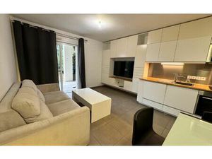 Location appartement  m² T-2 à Vallauris  990 €