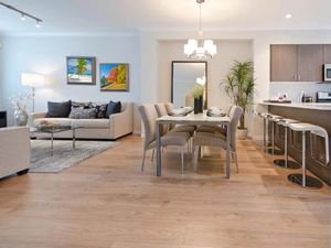 Lumière douce et extérieur généreux