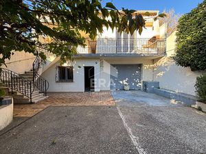 Maison à Avignon 5 pièces - 3 chambres - 1 bureau - Garage - Dépendances
