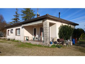 Maison 3 chambres avec terrain clos de 7700 m2