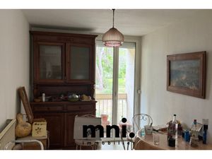 T4 de 82m2 à rafraichir - Marseille 8ème