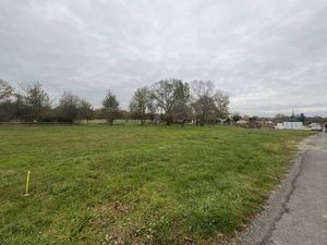 Terrain constructible viabilisé à vendre