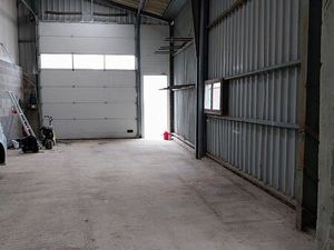 A louer hangar