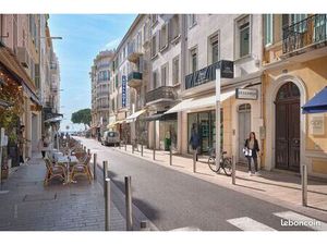 T3 meublé carré d'or Cannes croisette