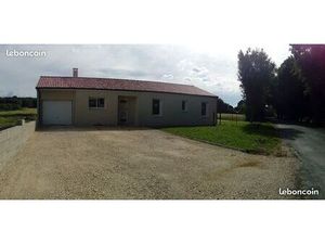 Maison de plain-pied 104 m² – 3 chambres – Jardin – Terrasse – Garage – 20 min de Saintes