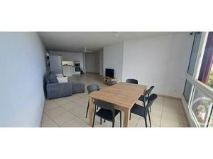 Appartement F4 à louer - 4 pièces - 93 53 m2 - St Denis - 974 - REUNION