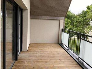 Location Appartement 4 pièces à Dinard Gare-La Saudrais-La Vicomte (35800) : à louer 4 piè