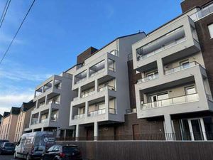 Location Garage box et parking à Saint-Malo (35400) : à louer / 15m² Saint-Malo