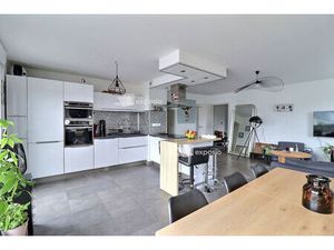 ATTIQUE de 2016 A FEGERSHEIM AVEC TERRASSE DE 25M2 3 CHAMBRES