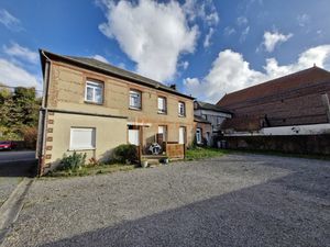 Proche DIEPPE : IMMEUBLE 3 STUDIOS ET UN F3