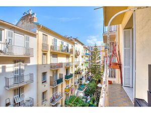 MUSICIENS-BERLIOZ 2P meublé - balcon