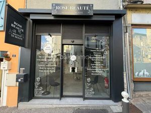 Joli local entretenu / Centre-ville