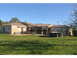 Dans un village proche de Miramont