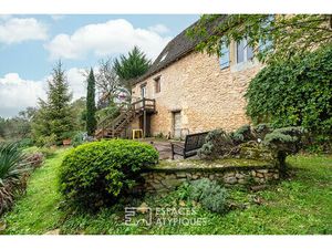 Petite propriété d'exception et sa vue majestueuse