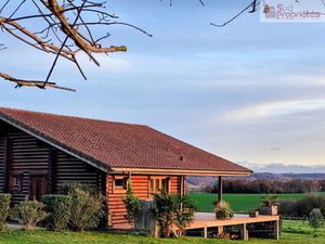Villa en rondins avec 4 7ha de terres irrigables et une vue déga