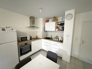 Appartement T2 avec Terrasse  jardin et garage