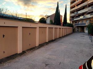 Garage fermé 14m²