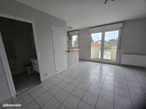 Studio Lumineux 28m2 Savigny centre