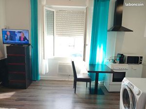 A loué studio entièrement meublée pour deux voyageurs