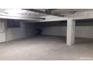 Parking couvert sécurisé 20 m² Nantes quartier Chantenay