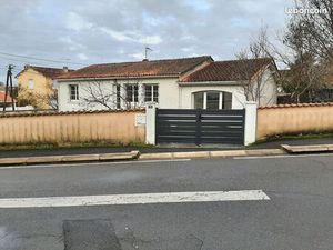 Maison dispo bien placée  rare