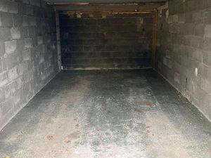 Beau garage à louer