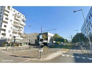 Parking belle rose terres neuves