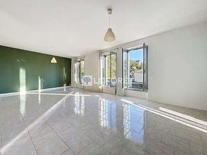 Location Appartement 3 pièces à Thouars (79100) : à louer 3 pièces / 97m² Thouars