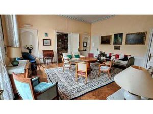 Vente Bureaux et commerces à Nantes (44000) : à vendre / 167m² Nantes