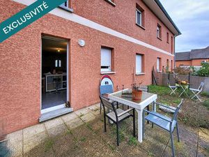 Au cœur de MORESTEL  APPARTEMENT T3 de 61 m² en rdc avec cour privée d'une petite Résidenc