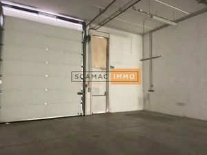 Local d'activités de 1241m²
