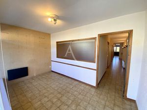 Local d'activité Castelnaudary 5 pièce(s) 63.93m2