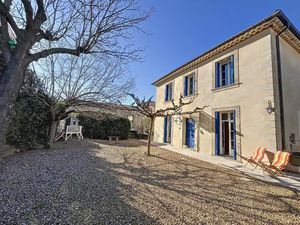 Belle Maison De Maître De 218 M2 Avec Jardin  Piscine Et Sous-Sol