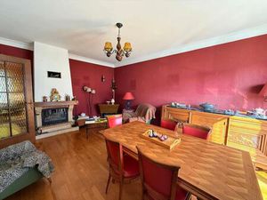 Maison Familiale Spacieuse avec Grand Jardin