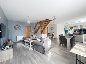 Rare sur le marché ! Maison de 116 m²  4 chambres avec un plateau de 150 m² exploitable en