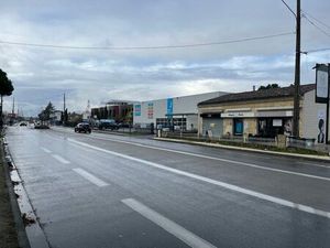 Eysines  Salon de coiffure ou restauration rapide  environ 33m²