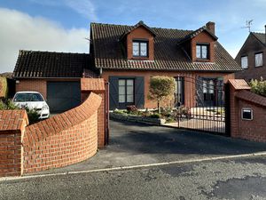 Pavillon individuel-4 chambres-grand garage-jardin vue sur c